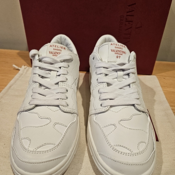 VALENTINO Garavani Atelier 07 white camouflage leather sneakers - Picture 5 of 8